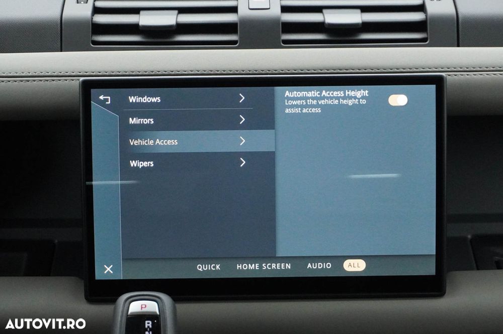 Land Rover Defender 110 3.0D 250 MHEV Hard Top X-Dynamic SE - 39