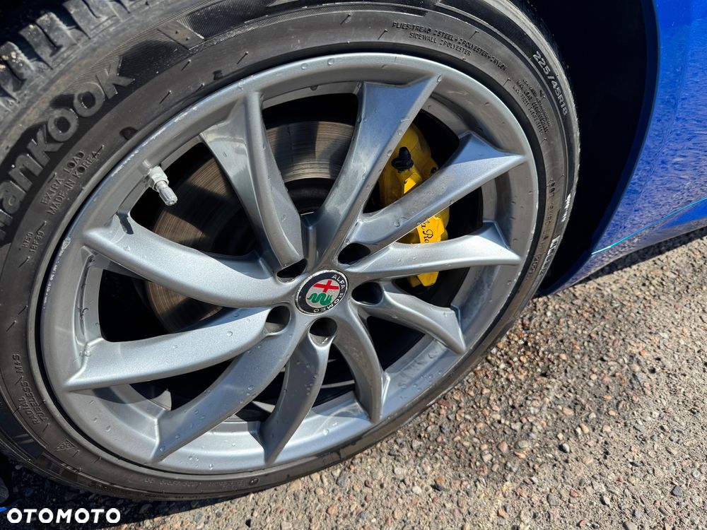 Alfa Romeo Giulia 2.0 Turbo Veloce Q4 - 21