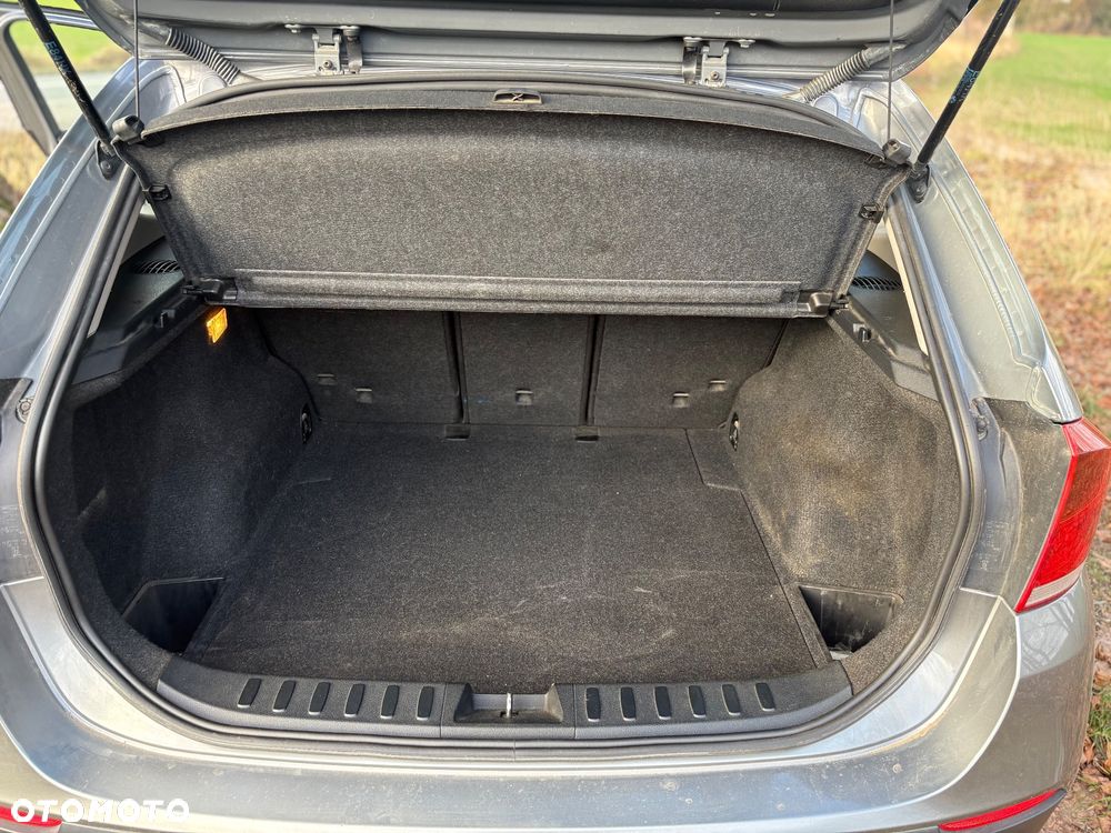 BMW X1 xDrive18d - 11