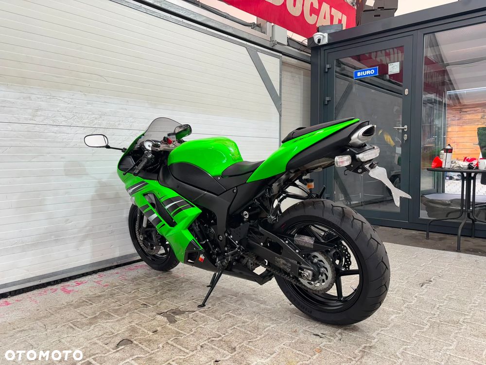 Kawasaki ZX - 16