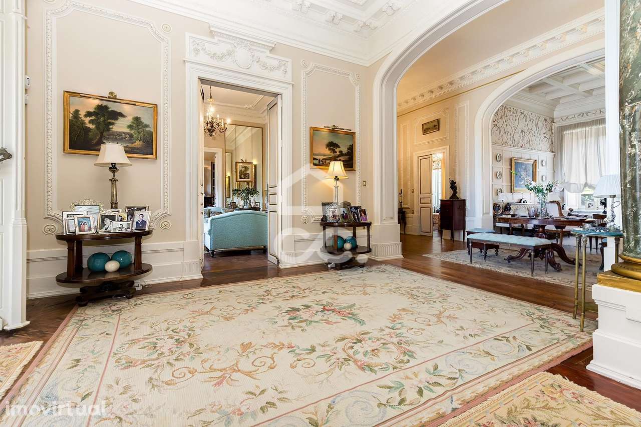 Palacete de inspiração neoclássica francesa com jardim botânico de Jea - Grande imagem: 5/60