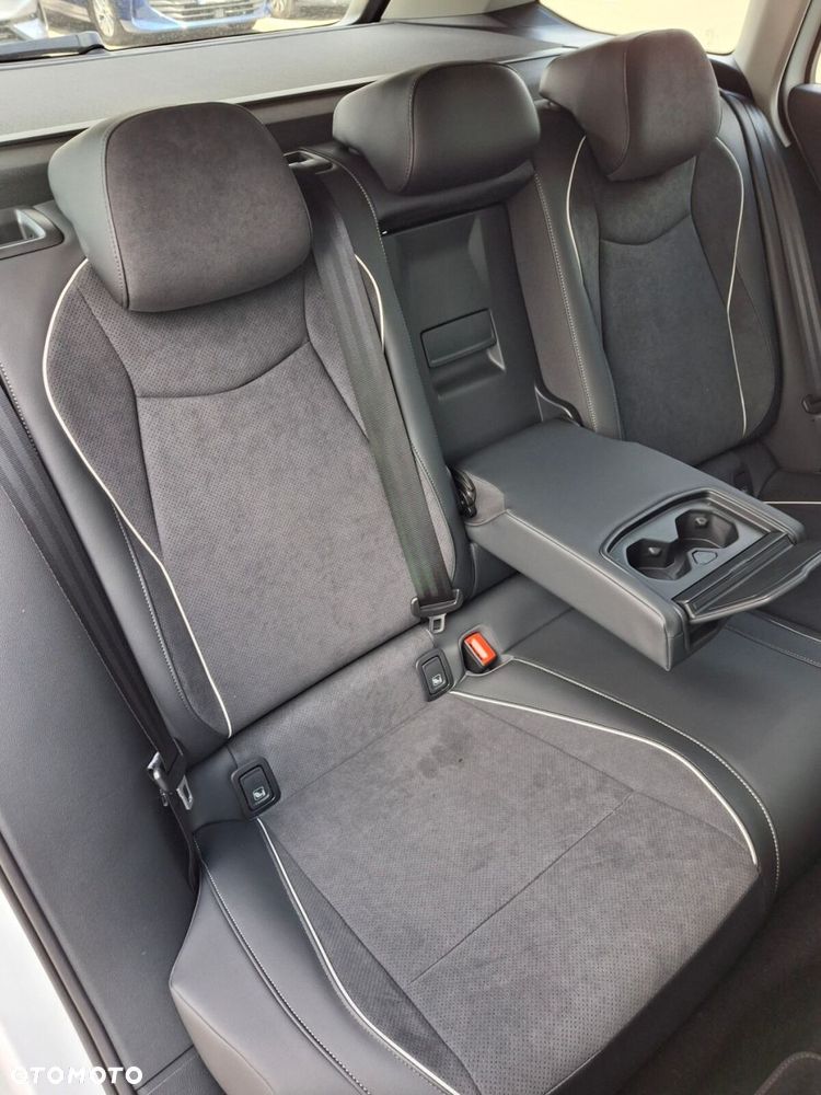 Volkswagen Passat Variant 1.5 TSI EVO Elegance DSG - 19