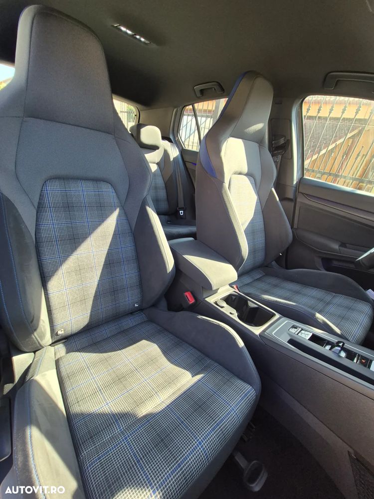 Volkswagen Golf GTE - 13