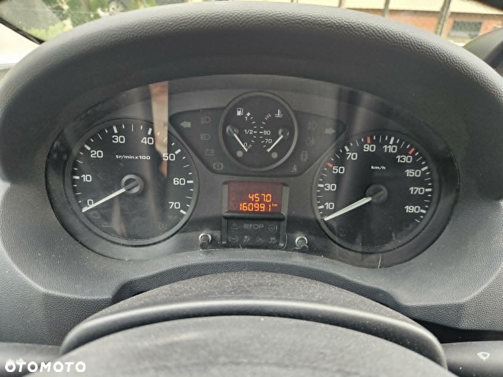 Peugeot Expert - 18