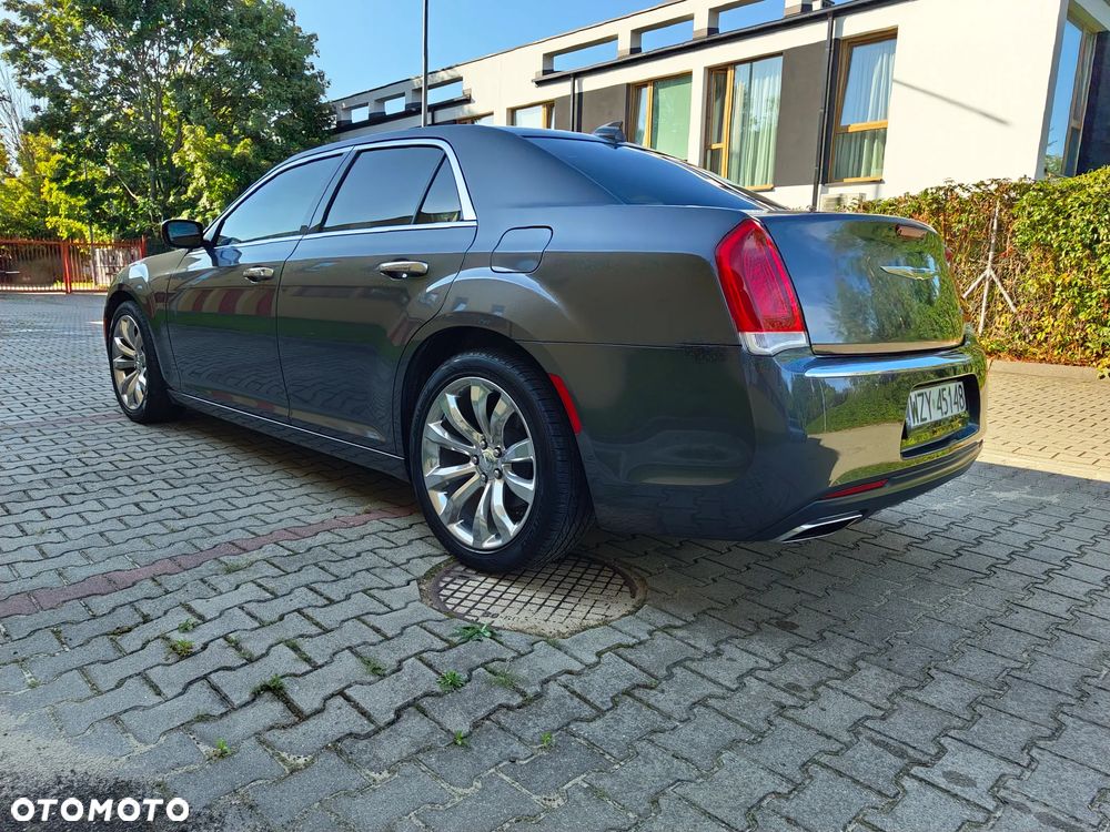 Chrysler 300 - 8