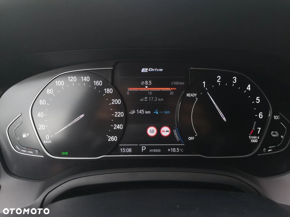 BMW Seria 3 330e PHEV sport - 13