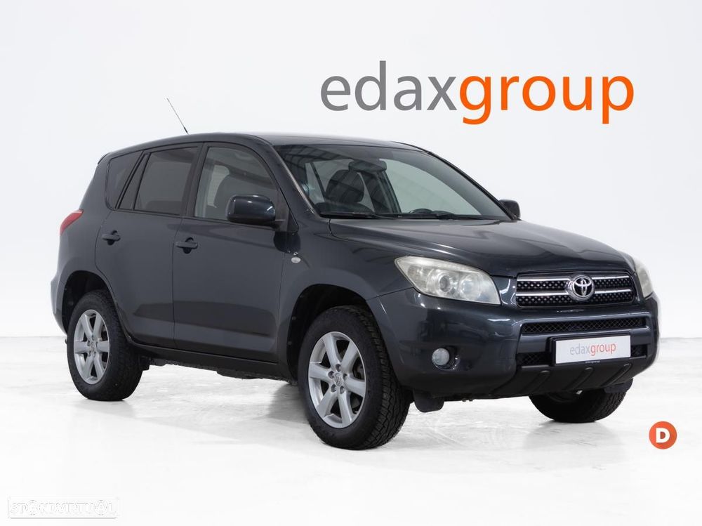 Toyota RAV4 - 1