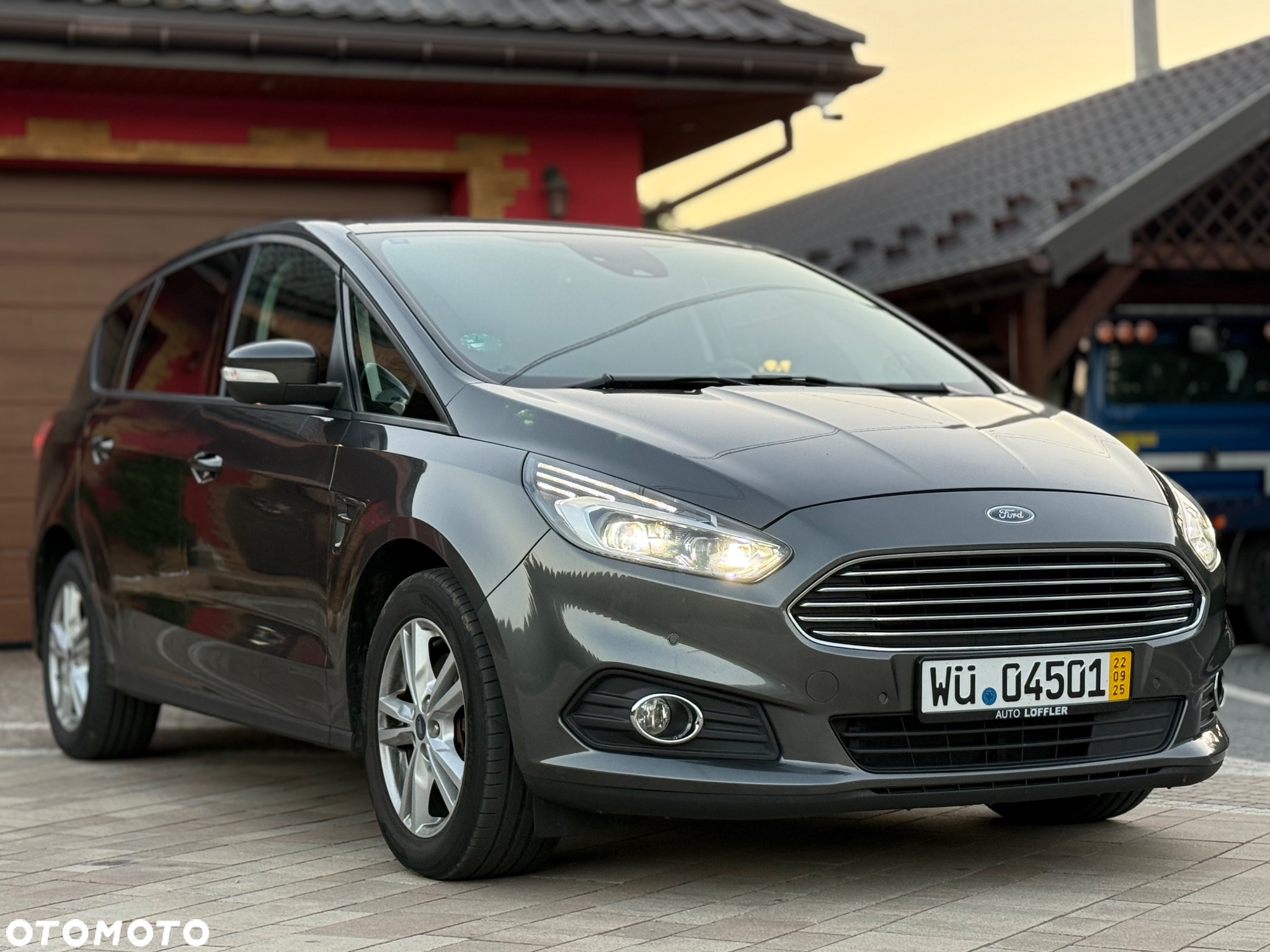 Ford S-Max 2.0 TDCi Titanium PowerShift - 6