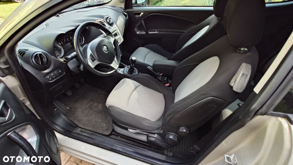 Alfa Romeo Mito 1.4 TB Distinctive - 11