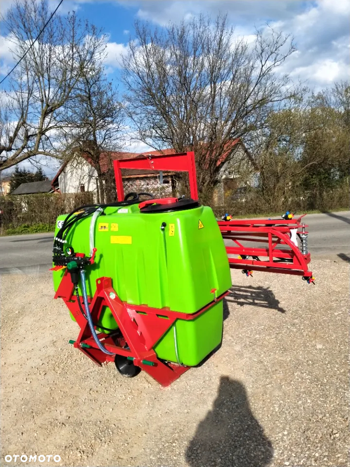 DEMAROL opryskiwacz polowy CYKLON  200-800 l/zawór stałociśnieniowy/3 oprawa rozpylaczy - 2