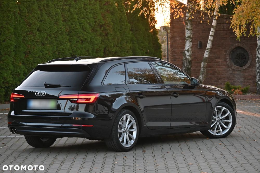 Audi A4 Avant - 16