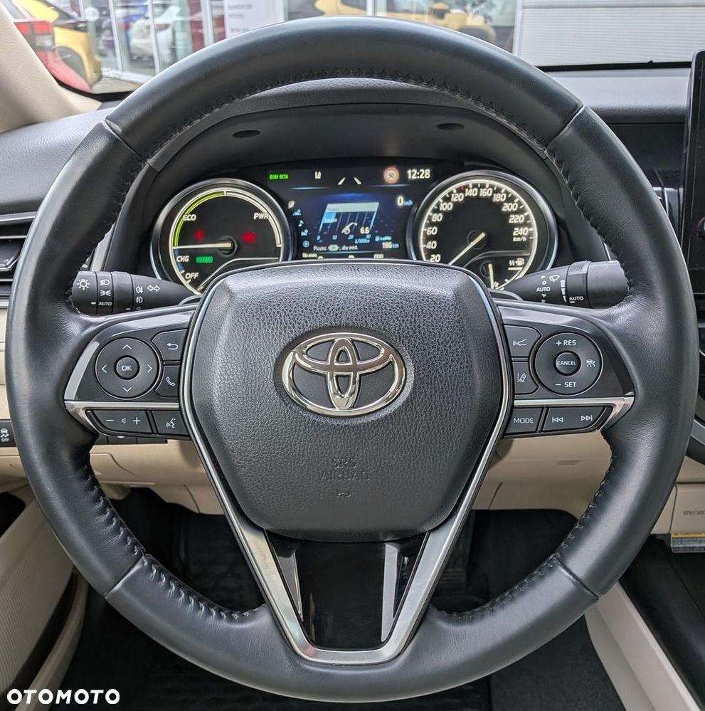 Toyota Camry 2.5 Hybrid Executive CVT - 26