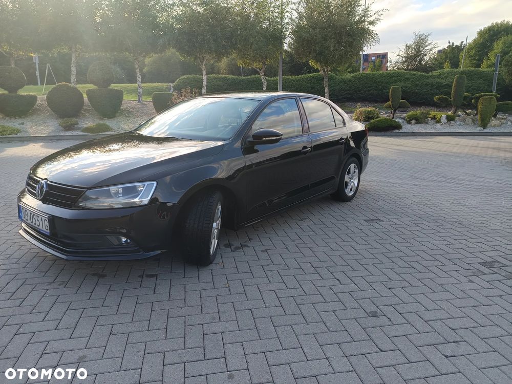 Volkswagen Jetta 2.0 TDI DPF BMT Trendline - 1