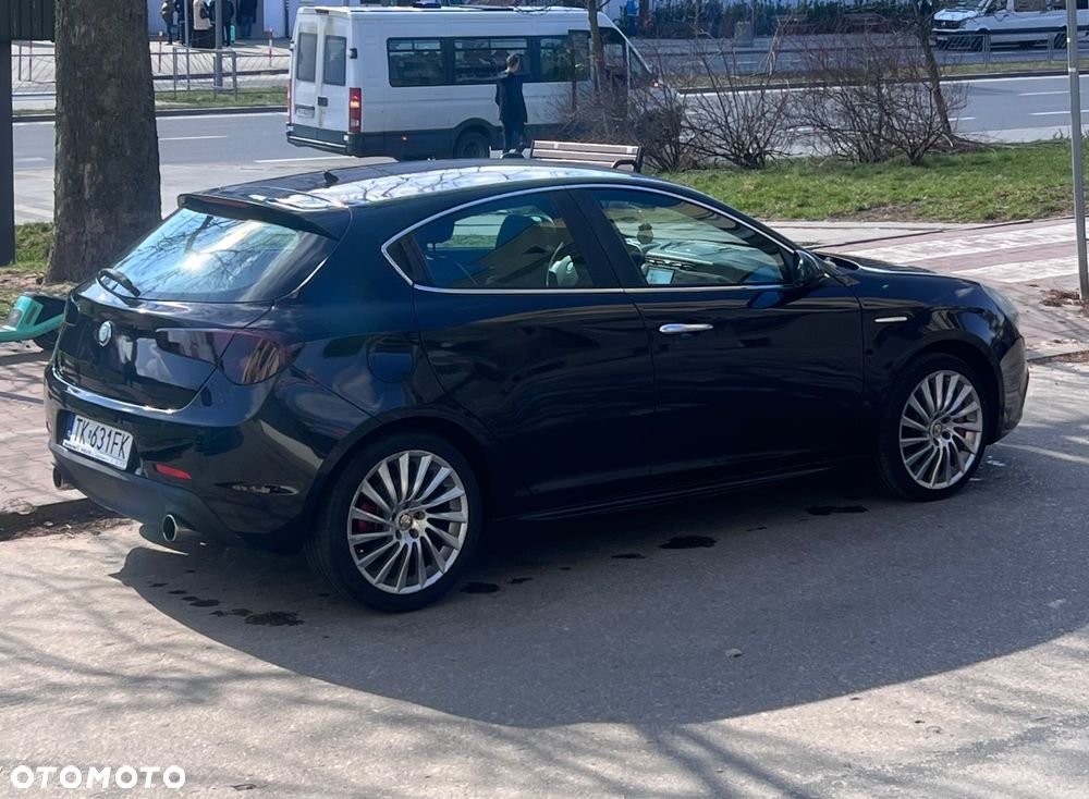 Alfa Romeo Giulietta 1.4 TB MultiAir Distinctive - 4