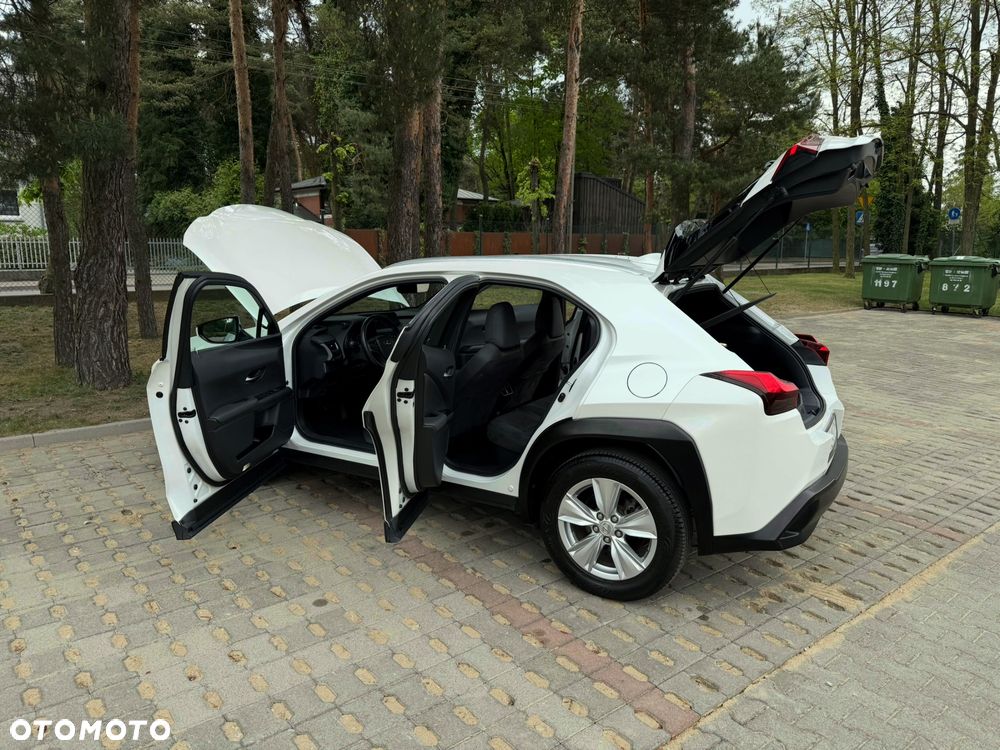 Lexus UX 250h Elegance 2WD - 11