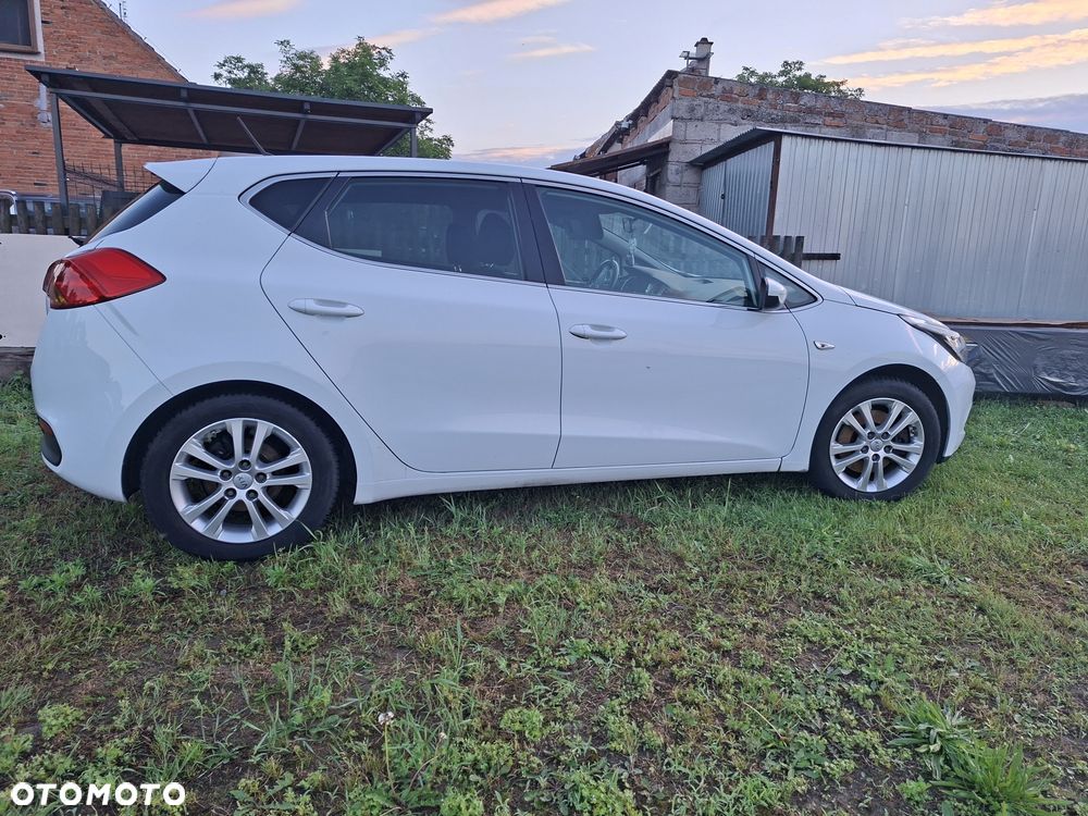 Kia Ceed - 5
