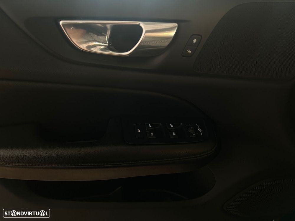 Volvo V60 2.0 T6 AWD TE Inscription - 34