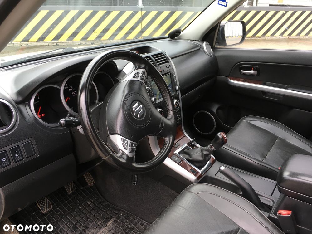 Suzuki Grand Vitara 1.9 DDiS De luxe - 4