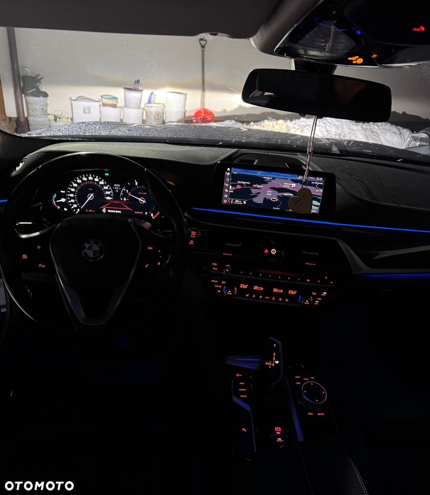 BMW Seria 5 520d xDrive Luxury Line - 19
