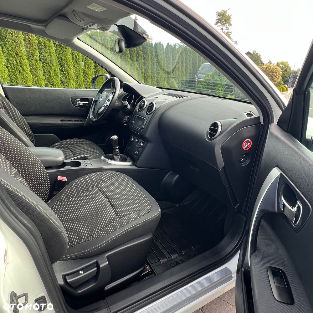 Nissan Qashqai 2.0 lounge - 27