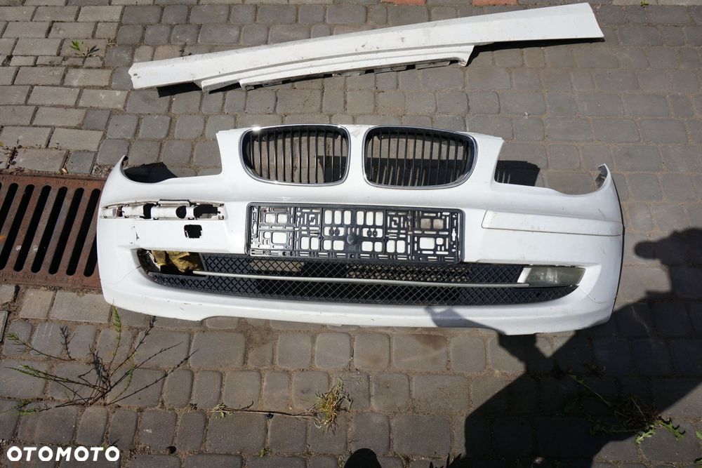 ZDERZAK PRZEDNI 1 E81 LIFT 300  BIAŁY ALPINWEISS BMW 2007-2011 - 1