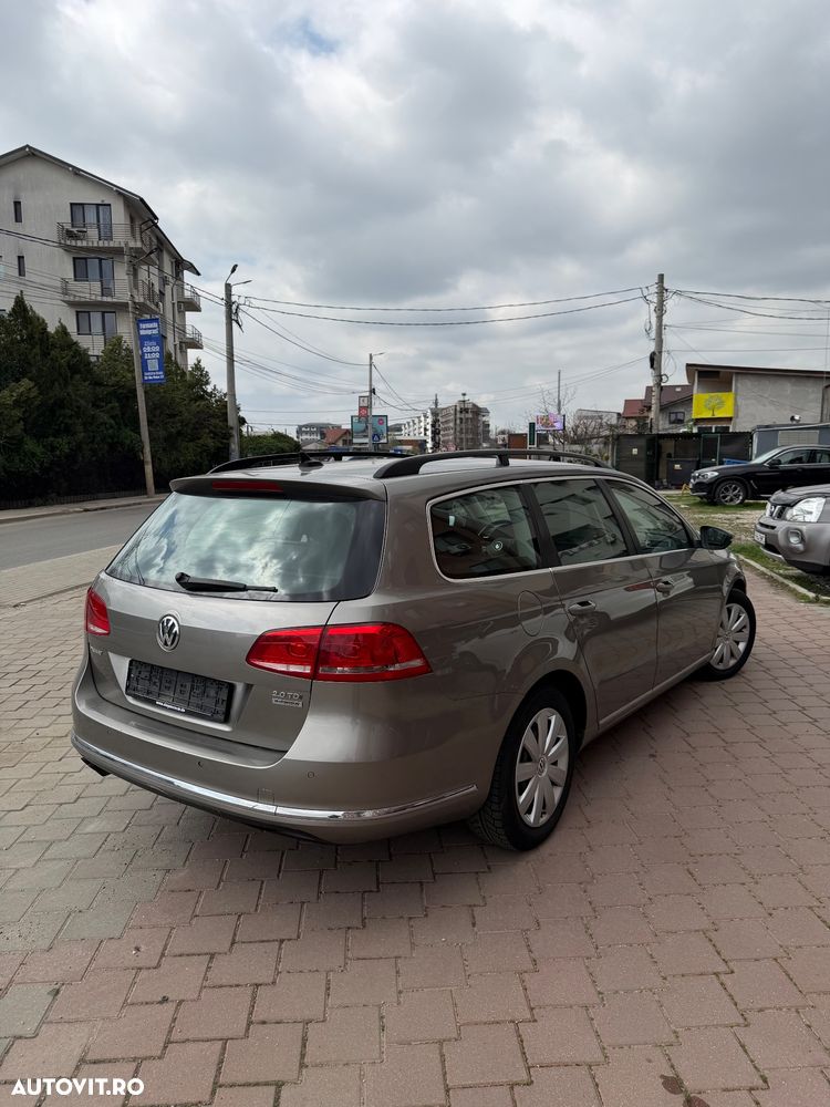 Volkswagen Passat 2.0 TDI 4Motion DPF DSG Comfortline - 4