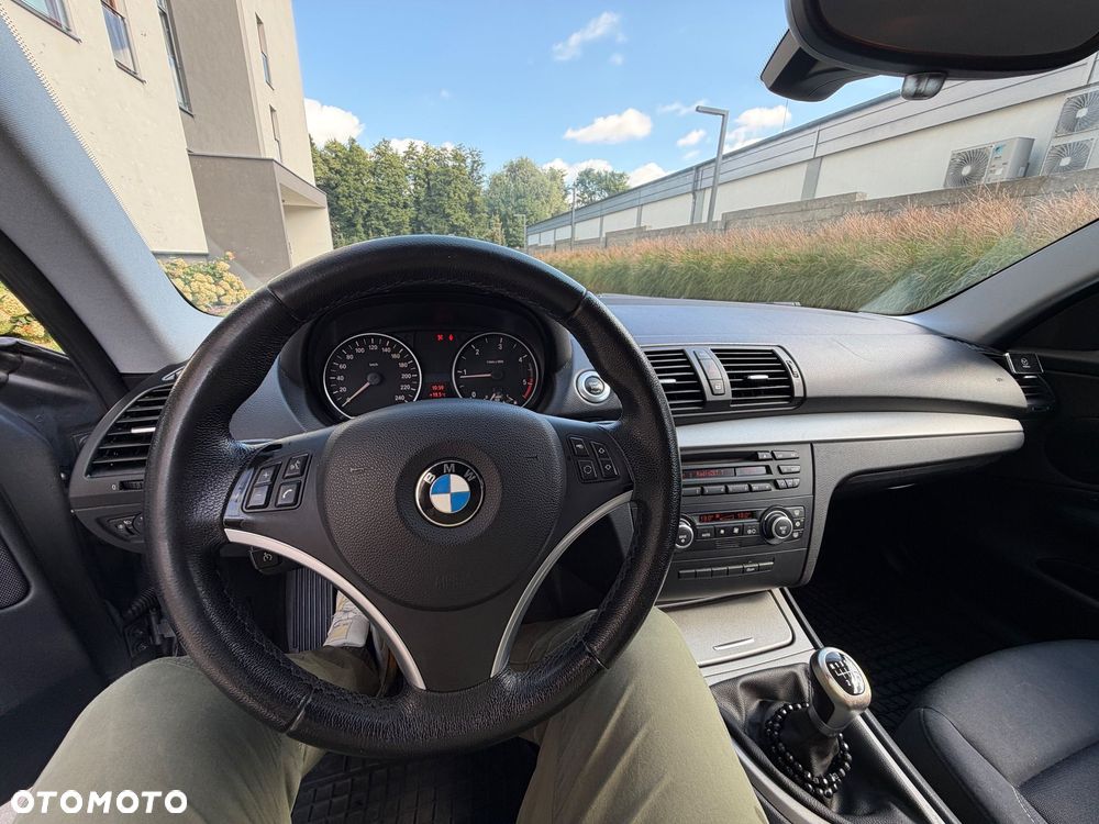 BMW Seria 1 - 17