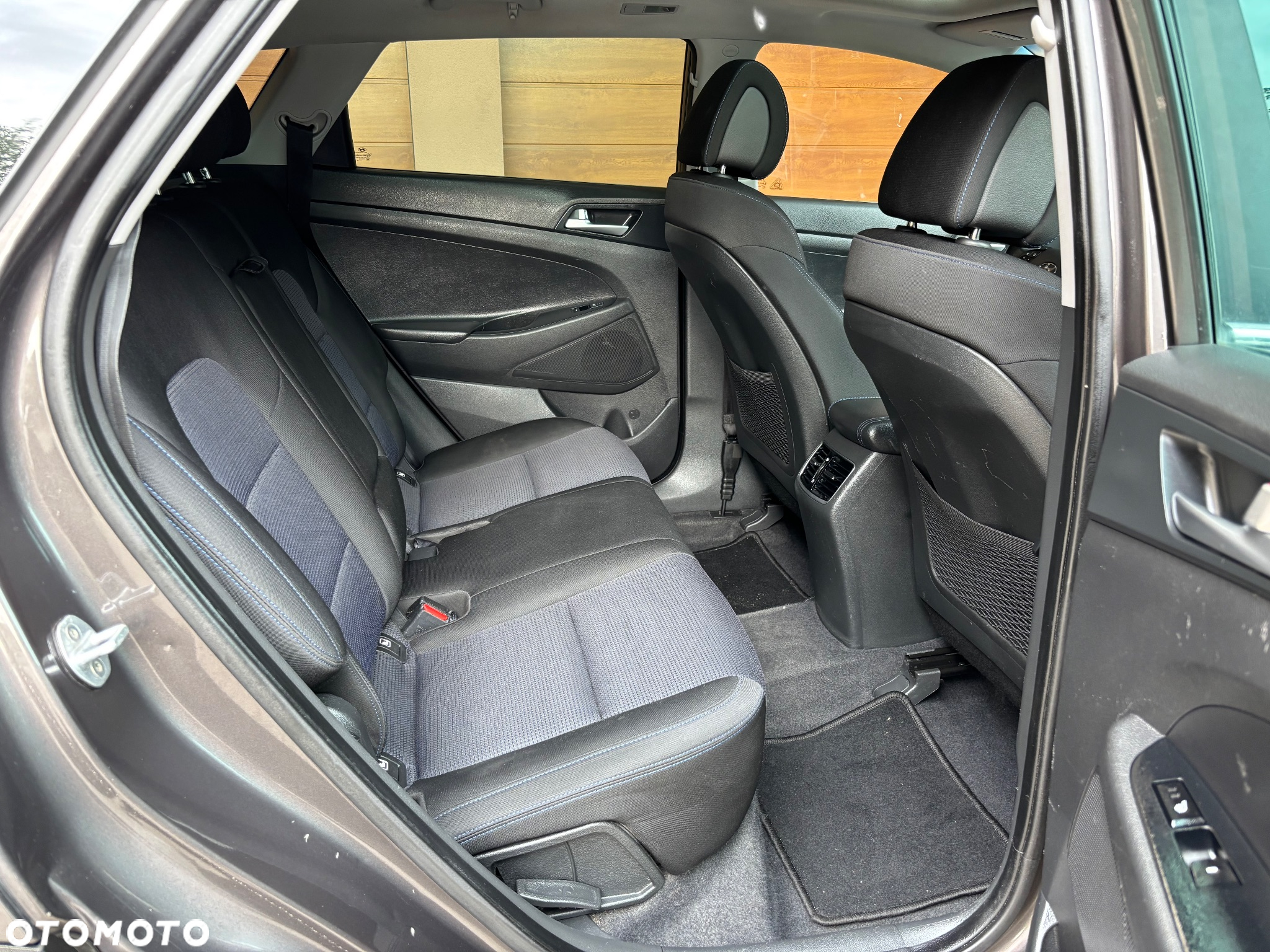 Hyundai Tucson 1.7 CRDI BlueDrive Design 2WD DCT - 28