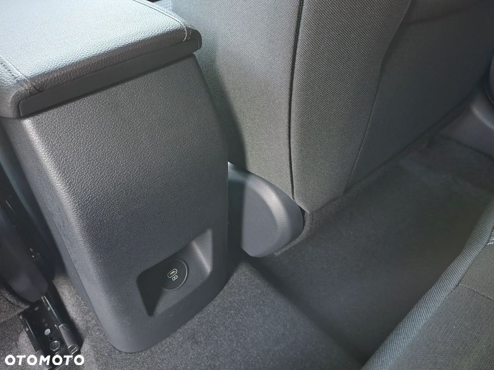 Kia XCeed 1.5 T-GDI M - 21