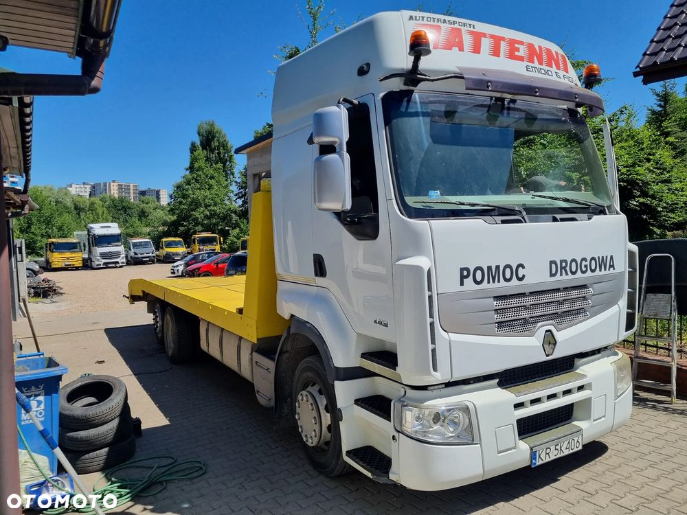 Renault Premium