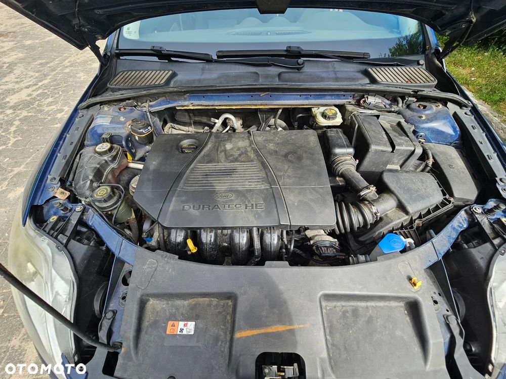 Ford Mondeo 2.0 Ambiente - 29