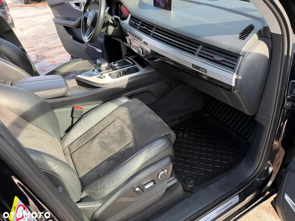 Audi Q7 - 17