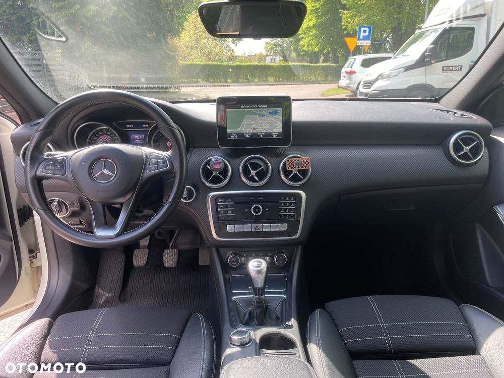 Mercedes-Benz Klasa A 180 d Activity Edition - 9