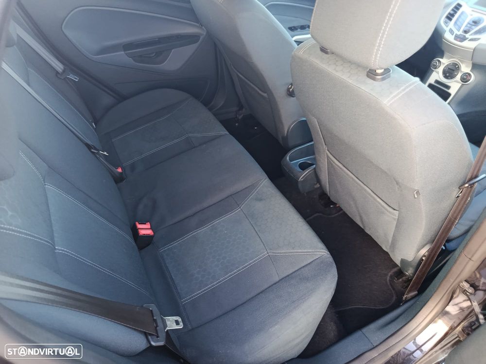 Ford Fiesta 1.25 Titanium - 6