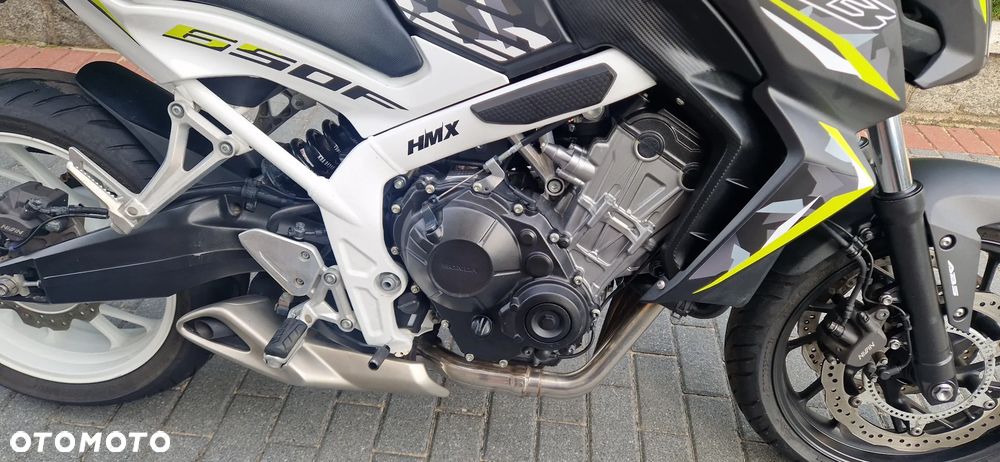 Honda CB - 12