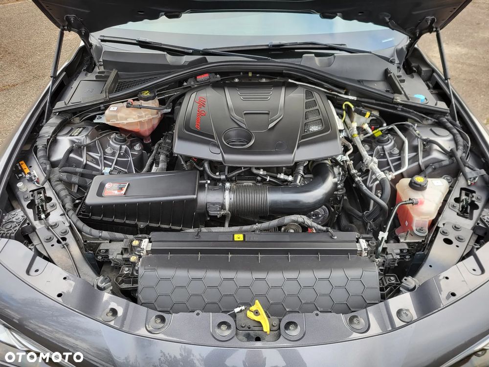 Alfa Romeo Giulia 2.0 Turbo 16V AT8-Q4 Veloce Ti - 33