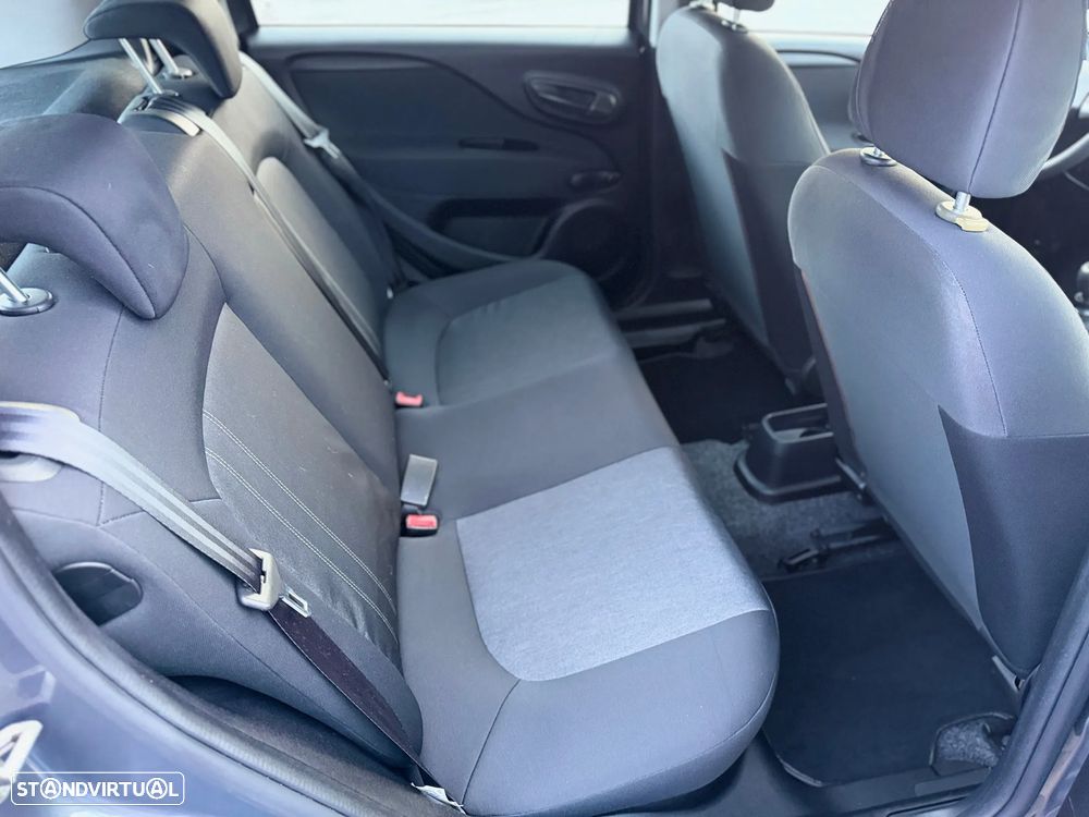 Fiat Punto 1.2 Lounge S&S - 10