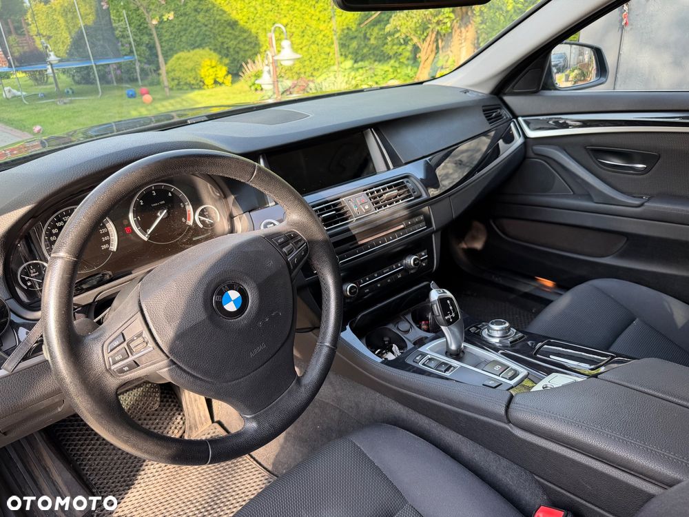 BMW Seria 5 520d - 1