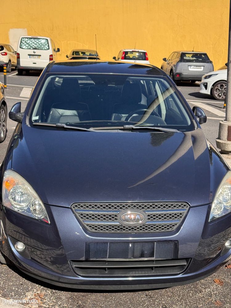 Kia Ceed 1.6 CRDi EX - 1