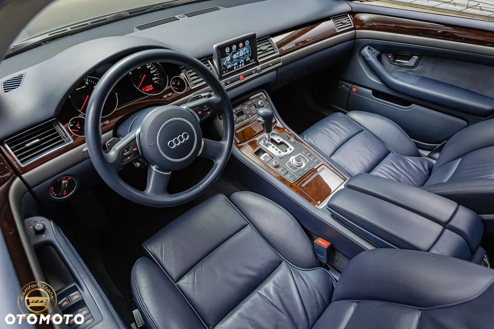 Audi A8 4.2 Quattro - 6