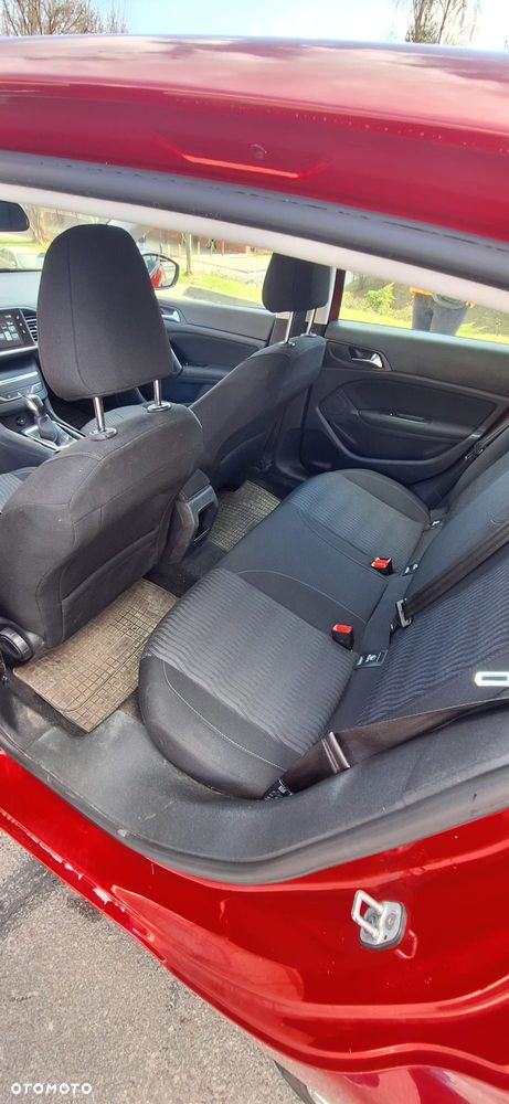 Peugeot 308 1.6 HDi Active - 9
