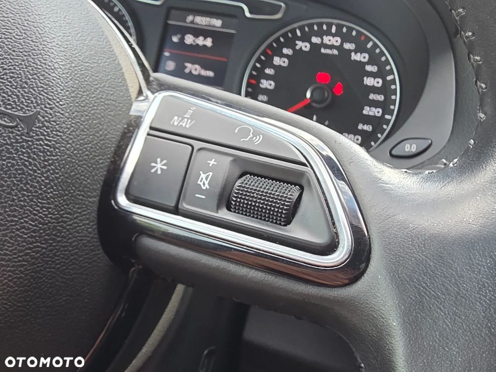 Audi Q3 - 30
