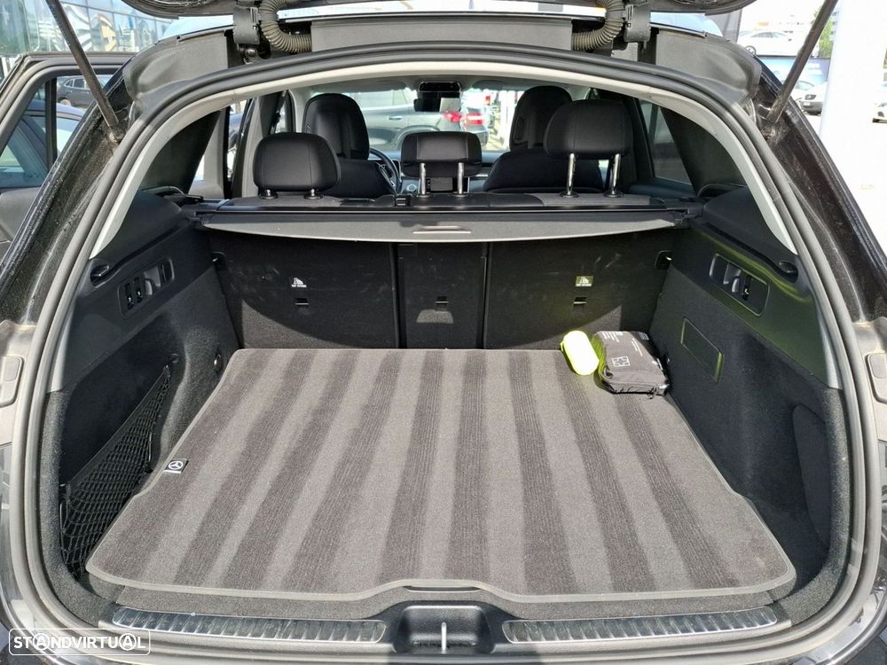 Mercedes-Benz GLC 220 d 4Matic — fotografia 26
