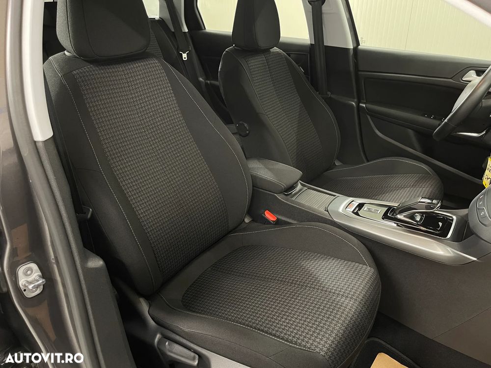 Peugeot 308 BlueHDi 130 EAT8 Allure - 9