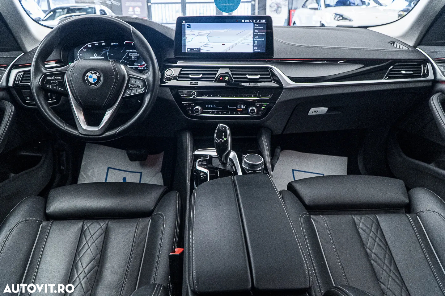 BMW Seria 5 530e Aut. Luxury Line - 37