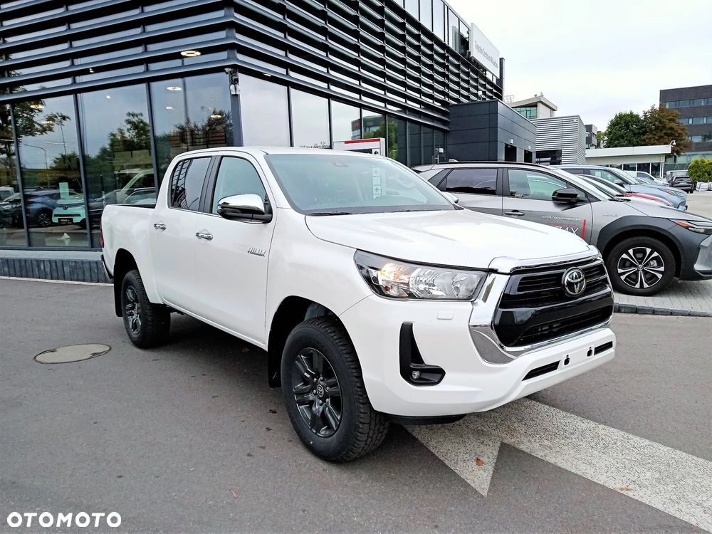 Toyota Hilux 2.8 D-4D Double Cab SR5 4x4 - 8