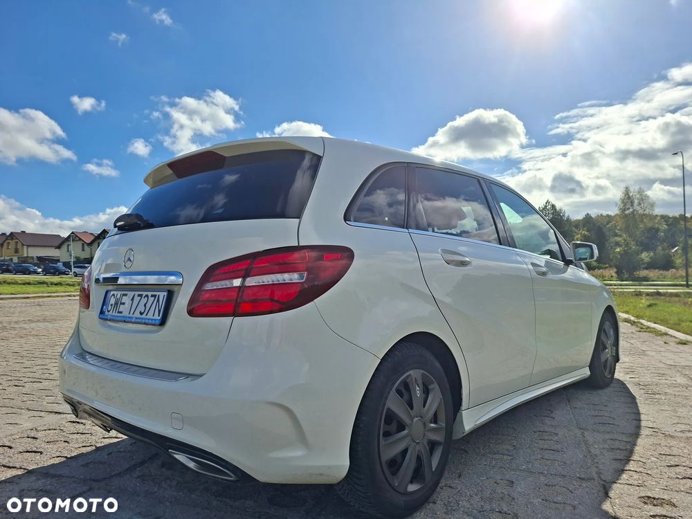 Mercedes-Benz B-Class 2017 photo 3