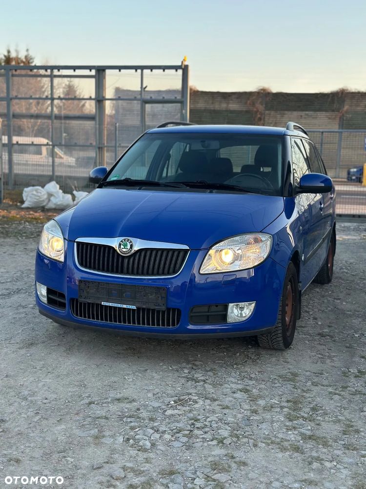 Skoda Fabia 1.4 MPI Cool Colour Edition - 1