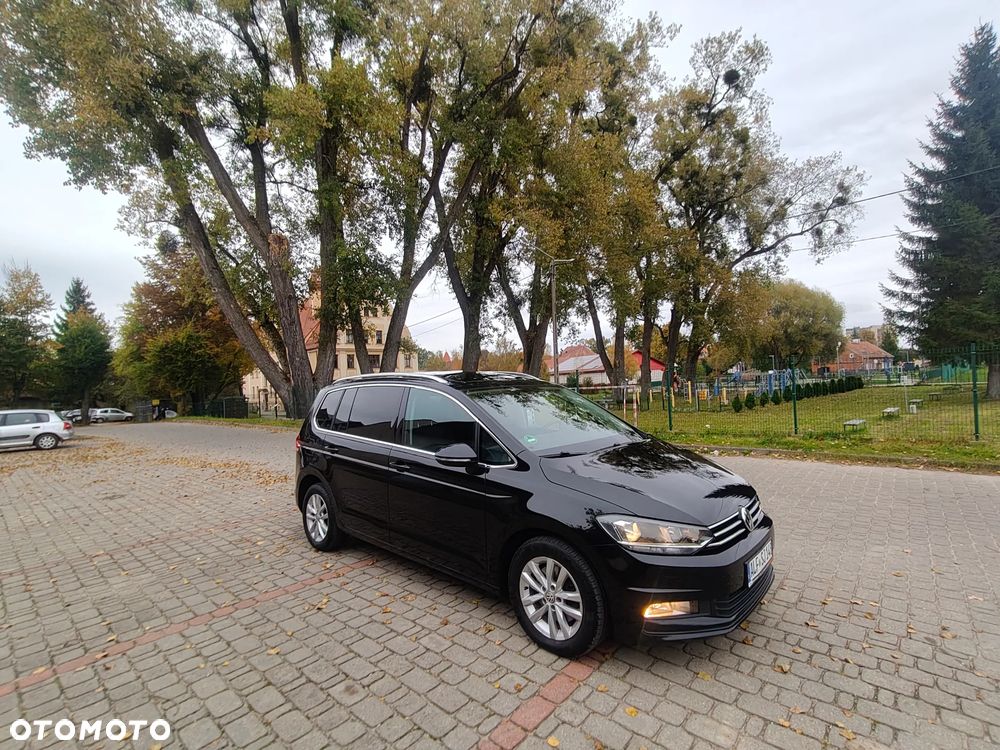 Volkswagen Touran - 31