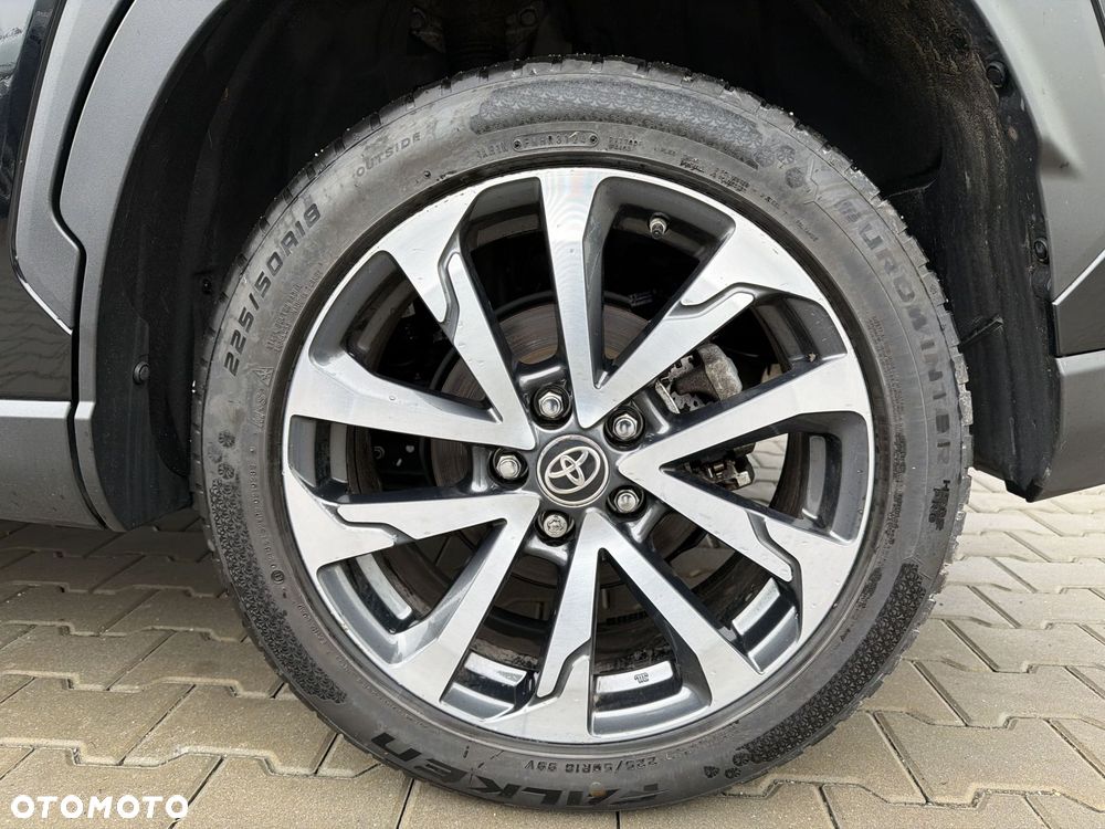 Toyota Corolla Cross 2.0 Hybrid Executive AWD - 26